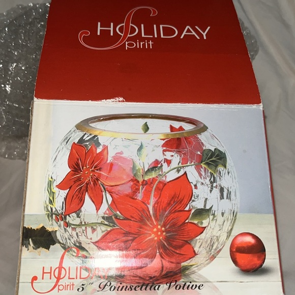 Used great condition Macy’s Holiday Spirit 5” Poinsettia Votive crackle Glass - Picture 5 of 9